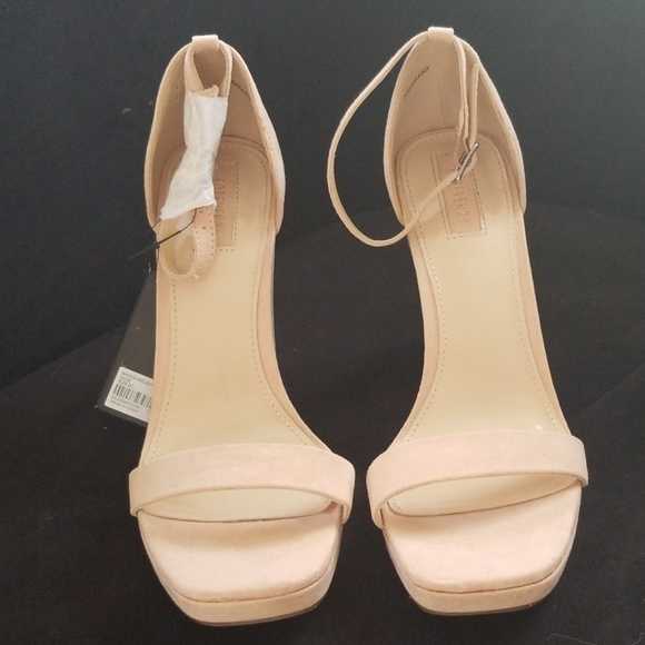 Forever 21 Blush Suede Block Heel - Picture 2 of 4